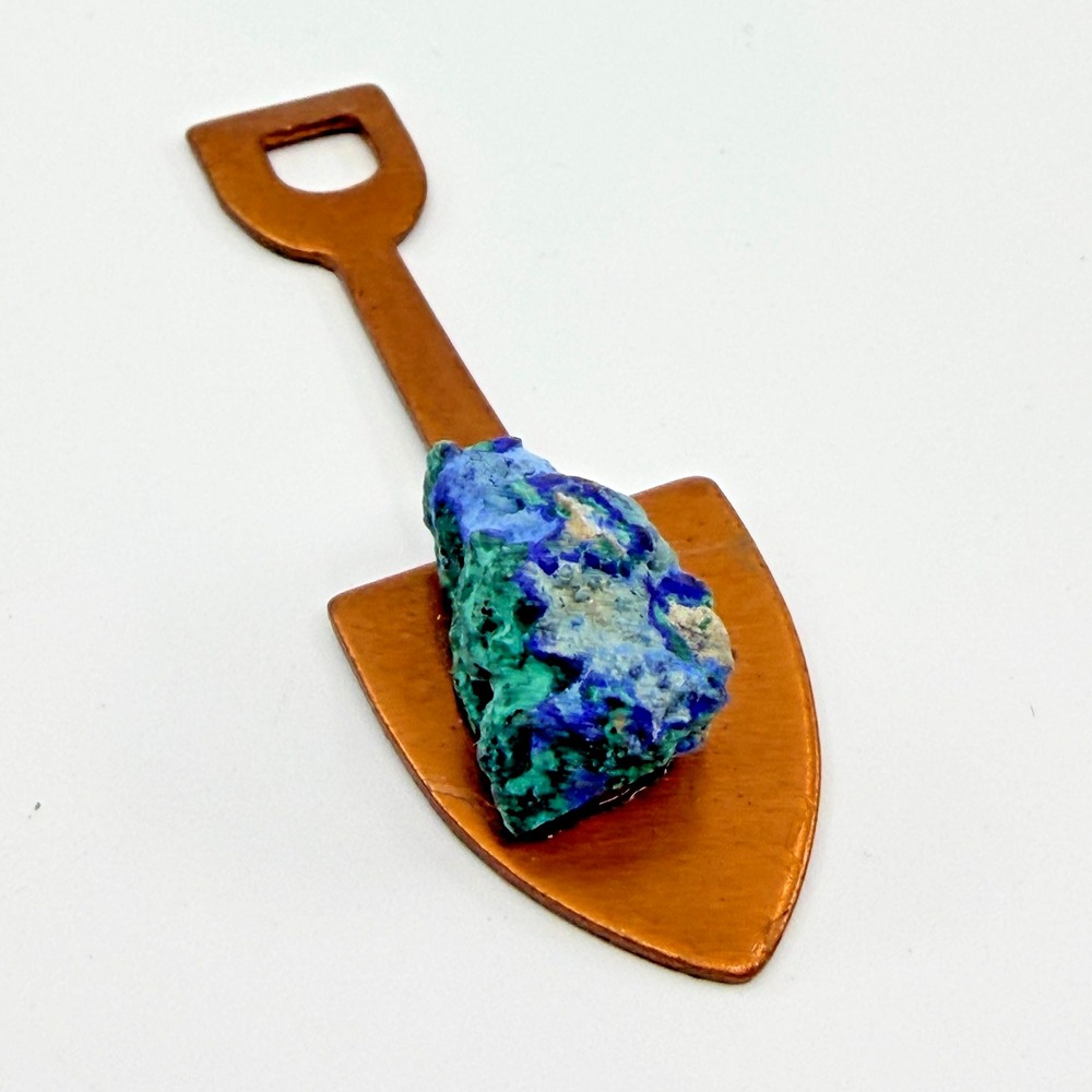 Vintage Copper Tone Shovel Pendant Raw Azurite Malachite Mining Charm Classic